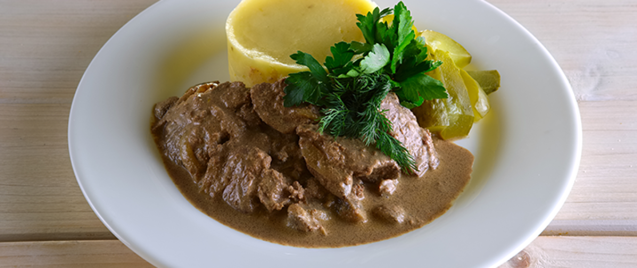 Do: Gekochtes Rindfleisch mit  Meerrettichsoße